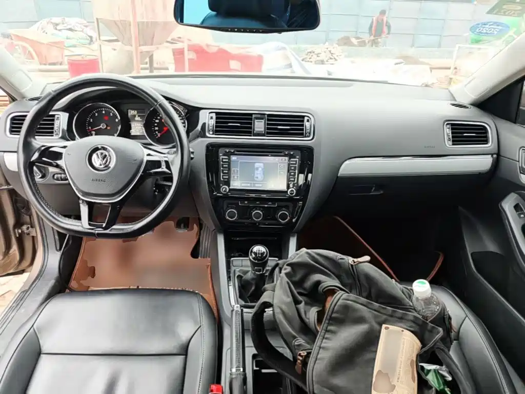 Volkswagen Sagitar — миниатюра 10