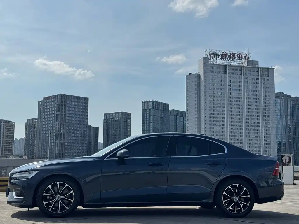 Volvo S60 — миниатюра 4