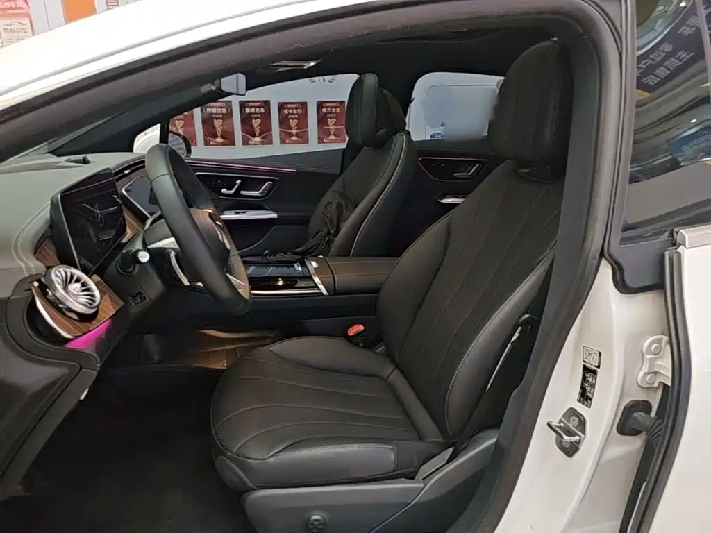 Mercedes-Benz EQE — миниатюра 15