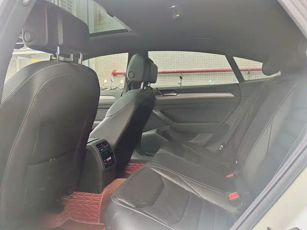 Volkswagen CC — миниатюра 9