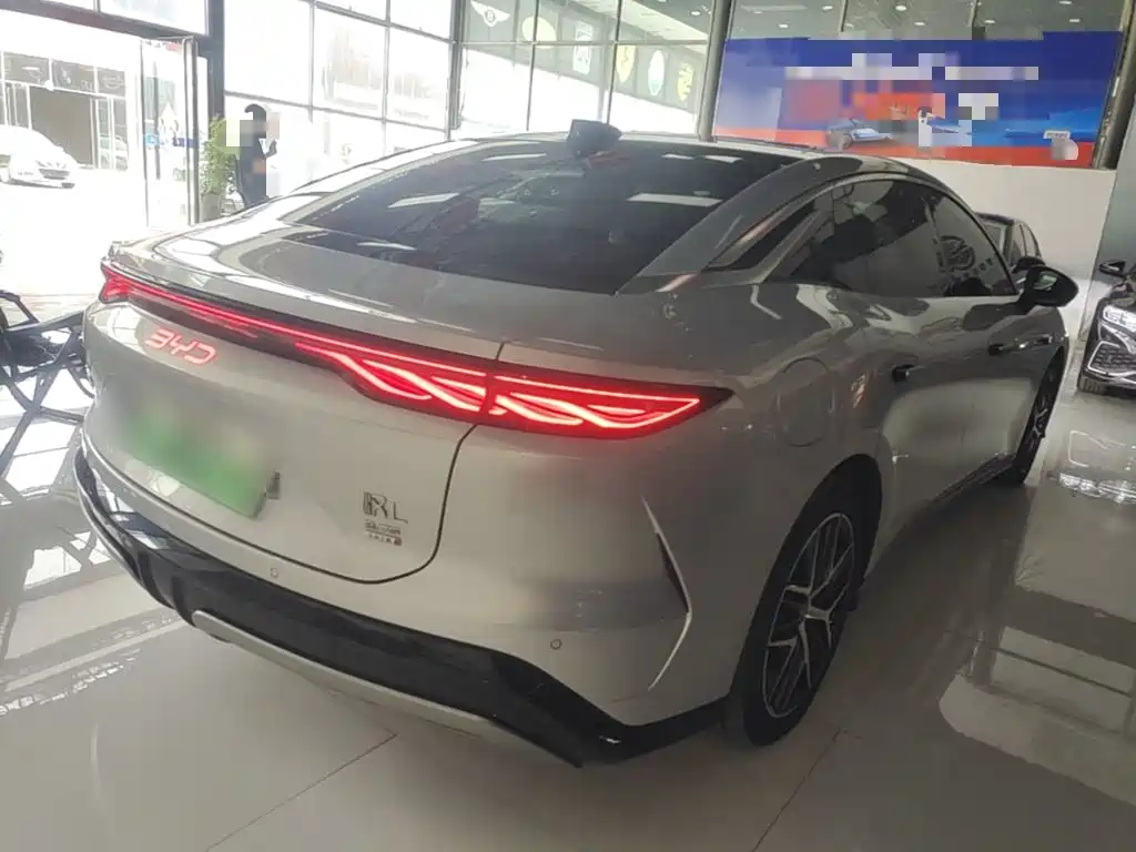 BYD Han L — миниатюра 7