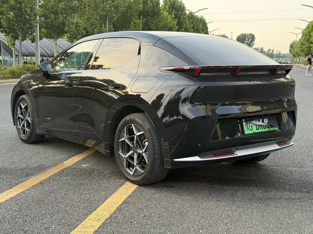 Lynk & Co Z20 — миниатюра 7