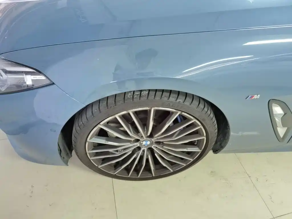 BMW 8 Series — миниатюра 23