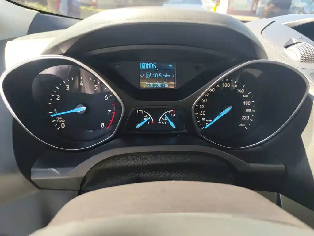 Ford Kuga — миниатюра 12
