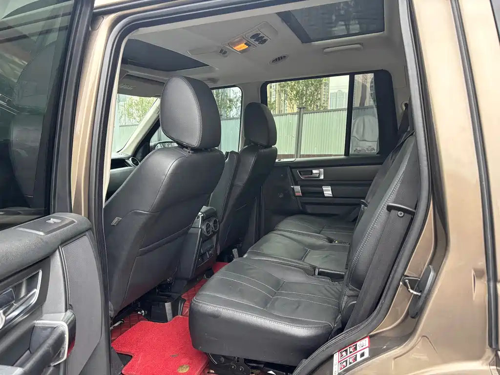 Land Rover Discovery — миниатюра 8
