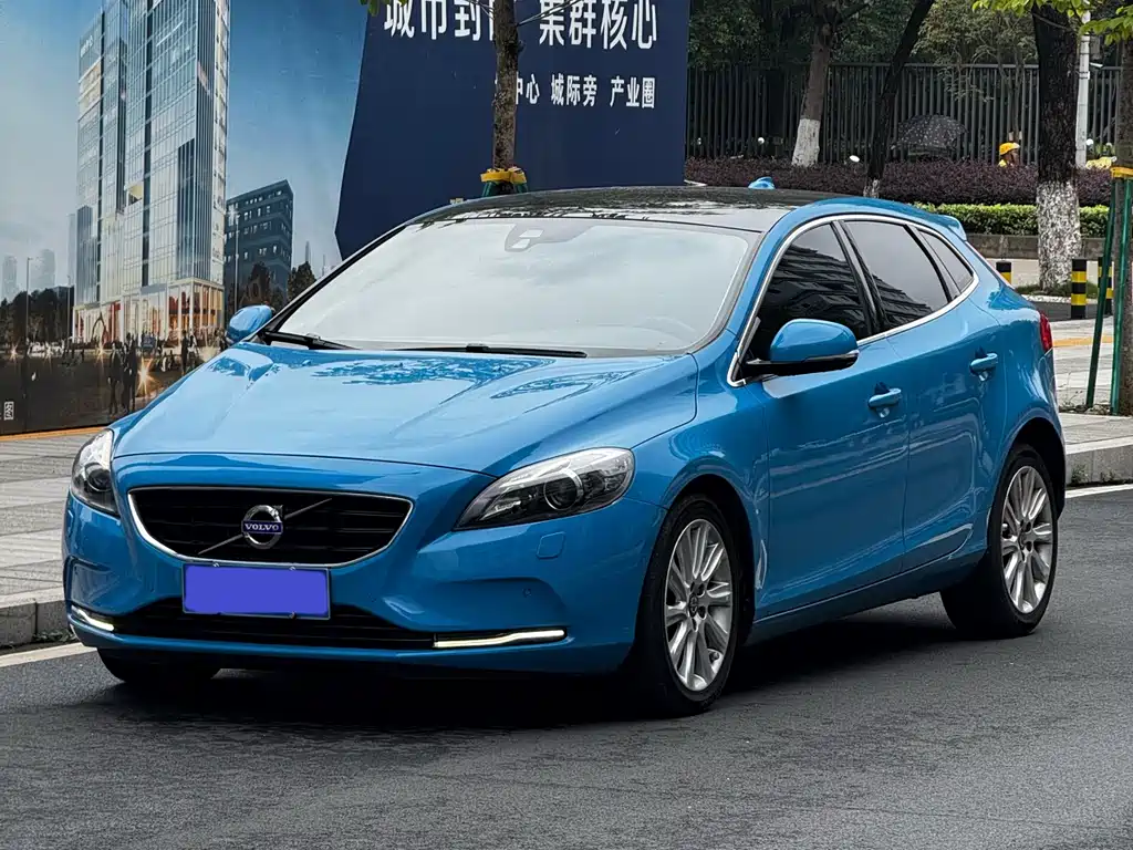 Volvo V40 2014