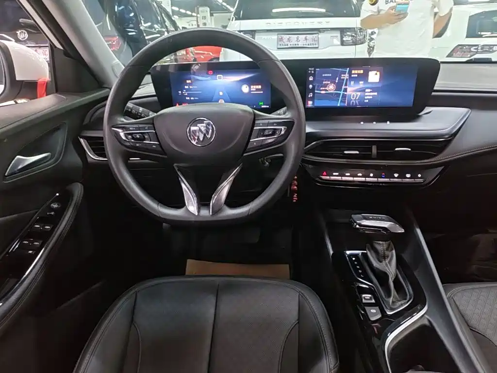 Buick Verano — миниатюра 13