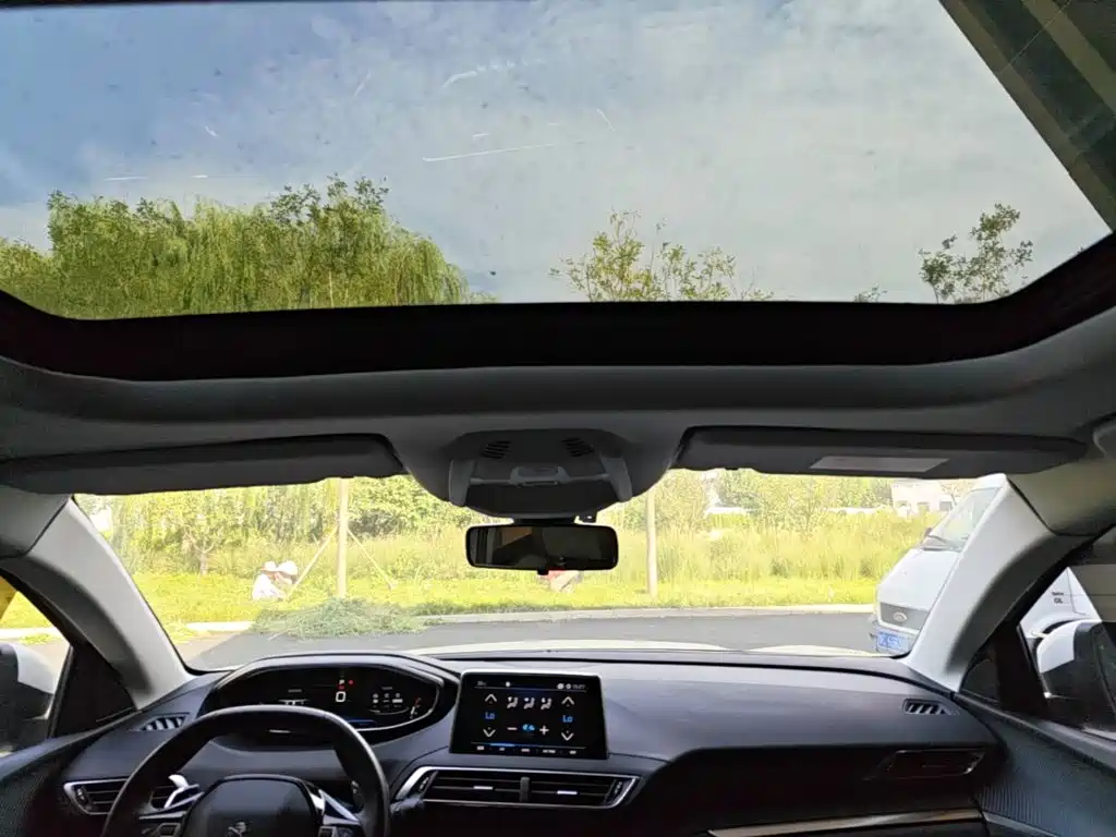 Peugeot 4008 — миниатюра 18