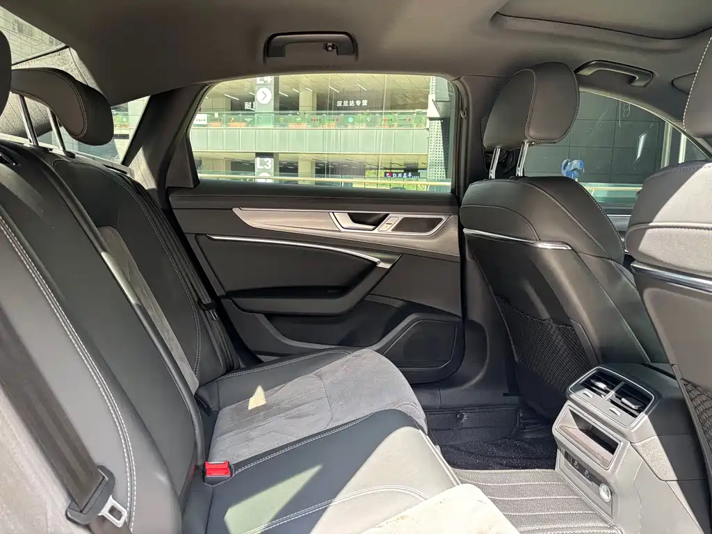 Audi A6L — миниатюра 7