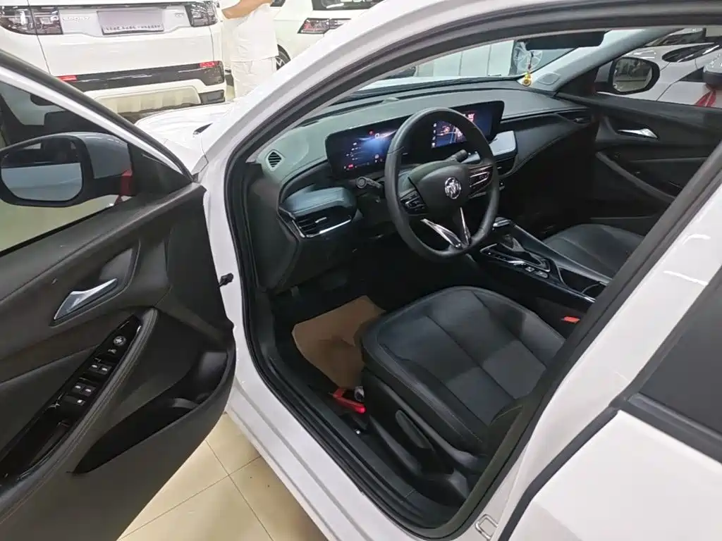 Buick Verano — миниатюра 16
