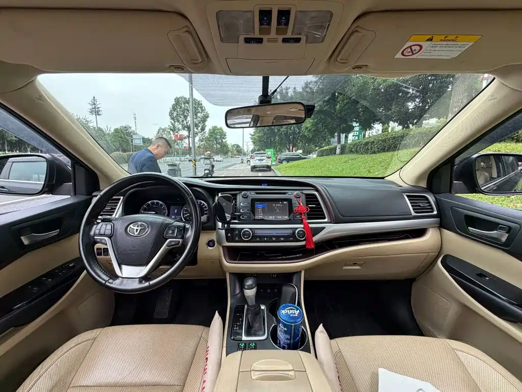 Toyota Highlander — миниатюра 13