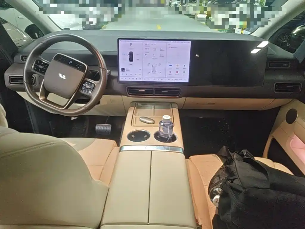 Li Auto Li MEGA — миниатюра 10