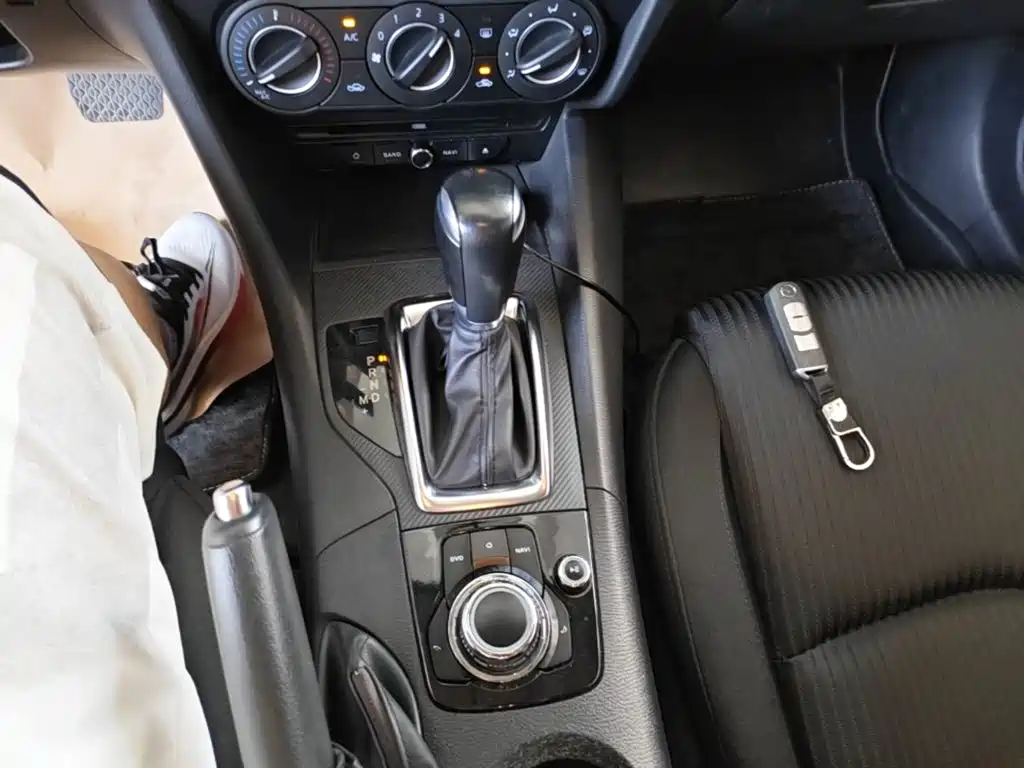 Mazda 3 Axela — миниатюра 14