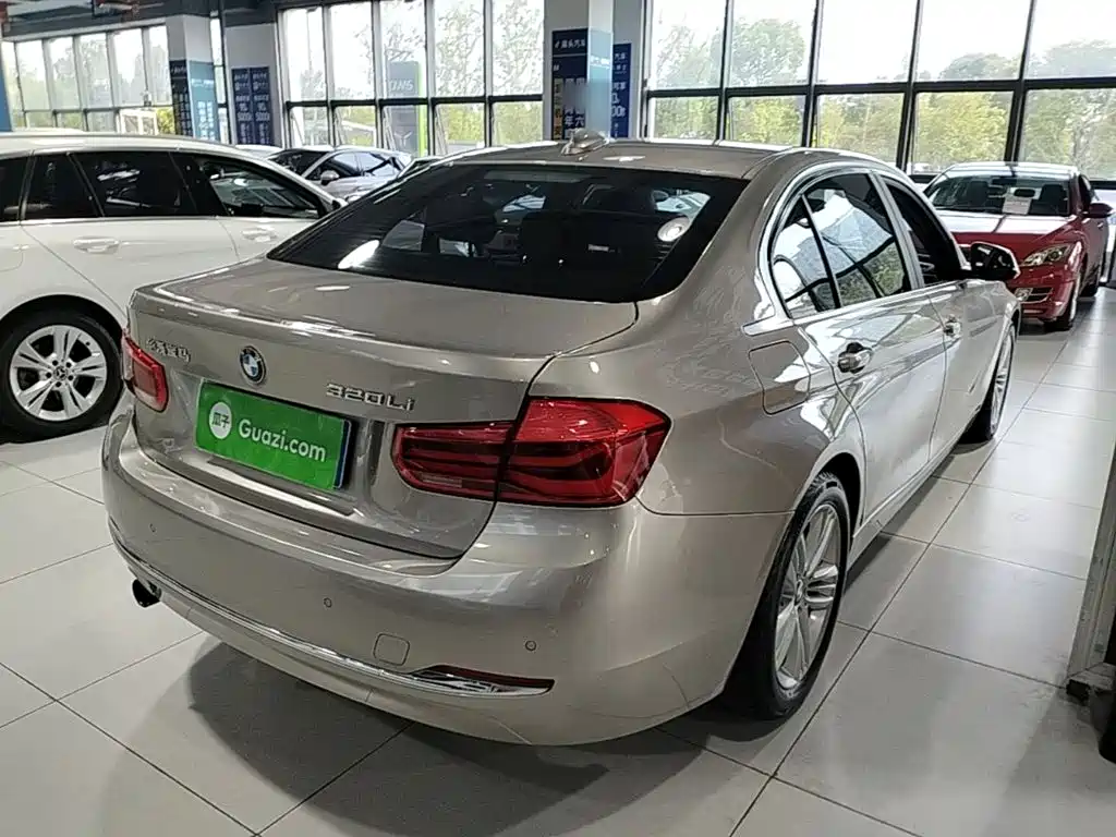 BMW 3 Series — миниатюра 7