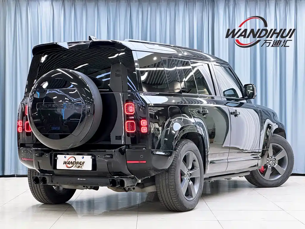 Land Rover Land Rover Defender 2025 110 3.0T P400 X-Dynamic HSE