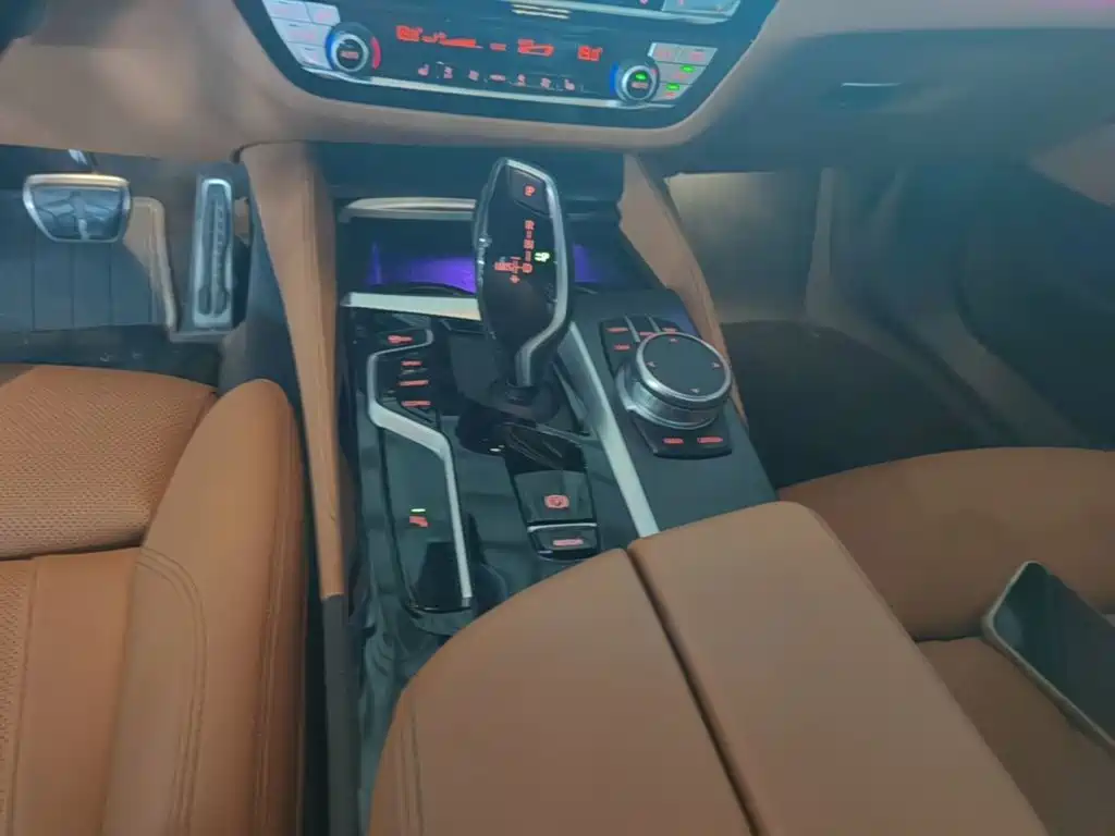 BMW 5 Series (Import) — миниатюра 14