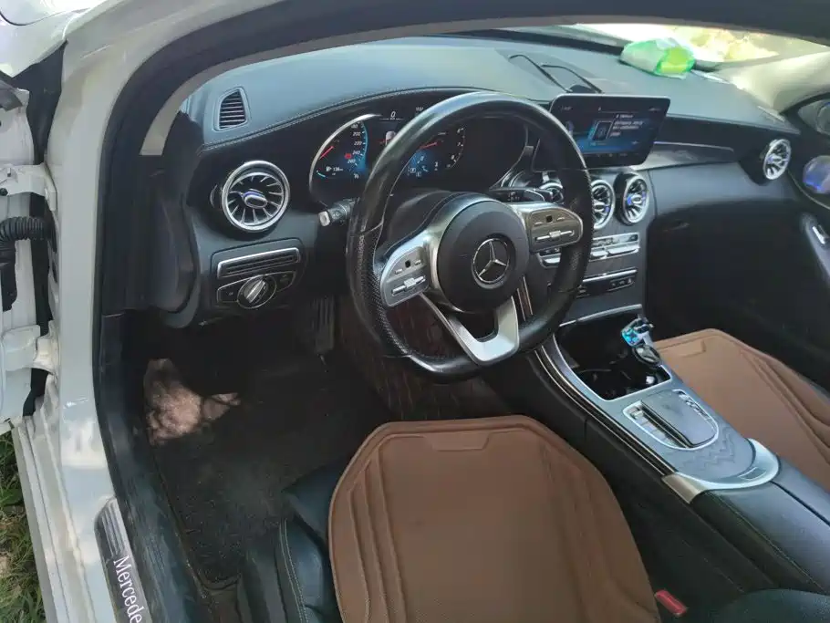 Mercedes-Benz C-Class — миниатюра 12