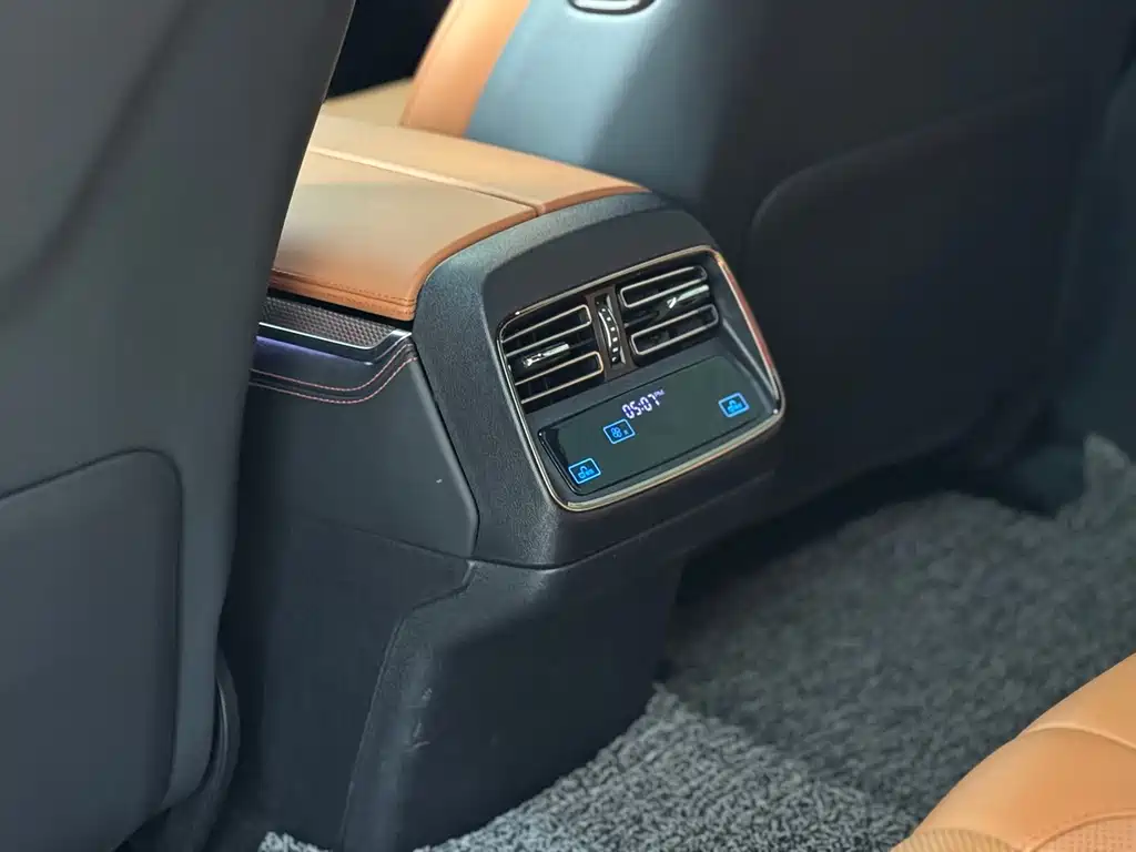 BYD Han — миниатюра 21