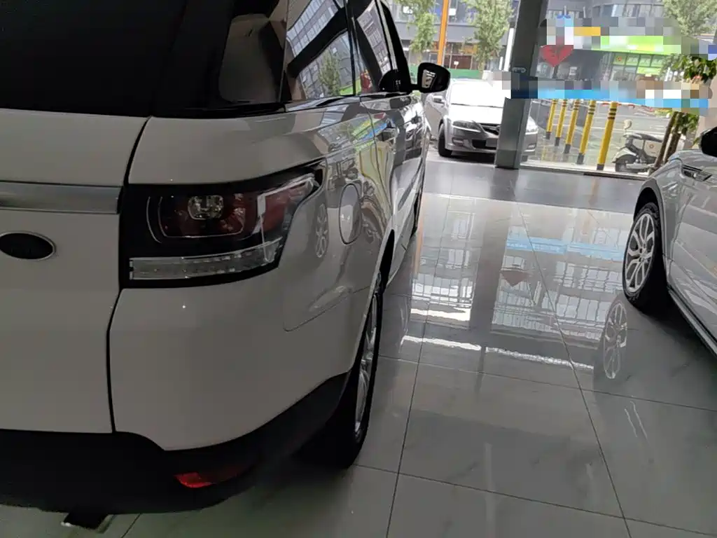 Land Rover Range Rover Sport 2017 3.0 SC V6 SE
