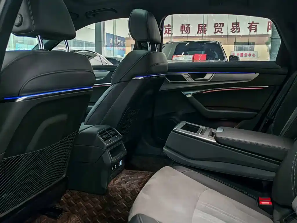 Audi A6L — миниатюра 6