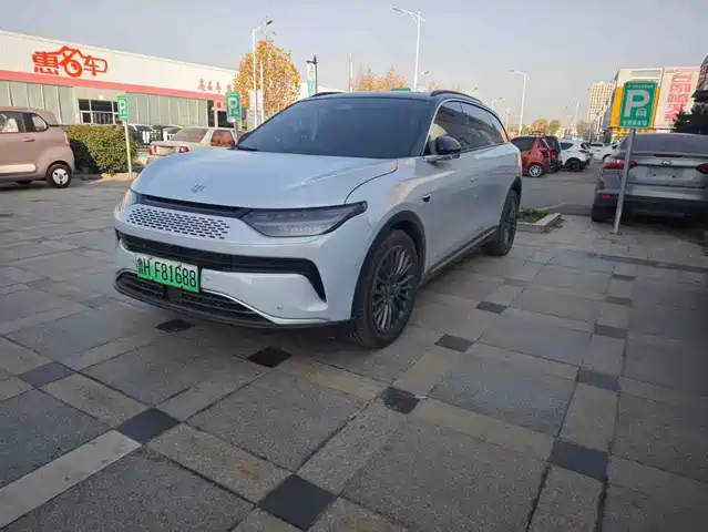 ZERO-RUNNING CAR ZERO RUN C11 2023