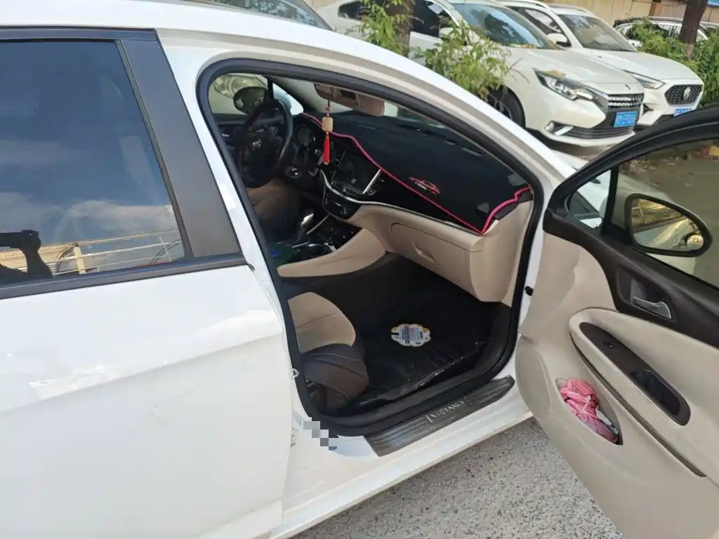 Buick Verano — миниатюра 19