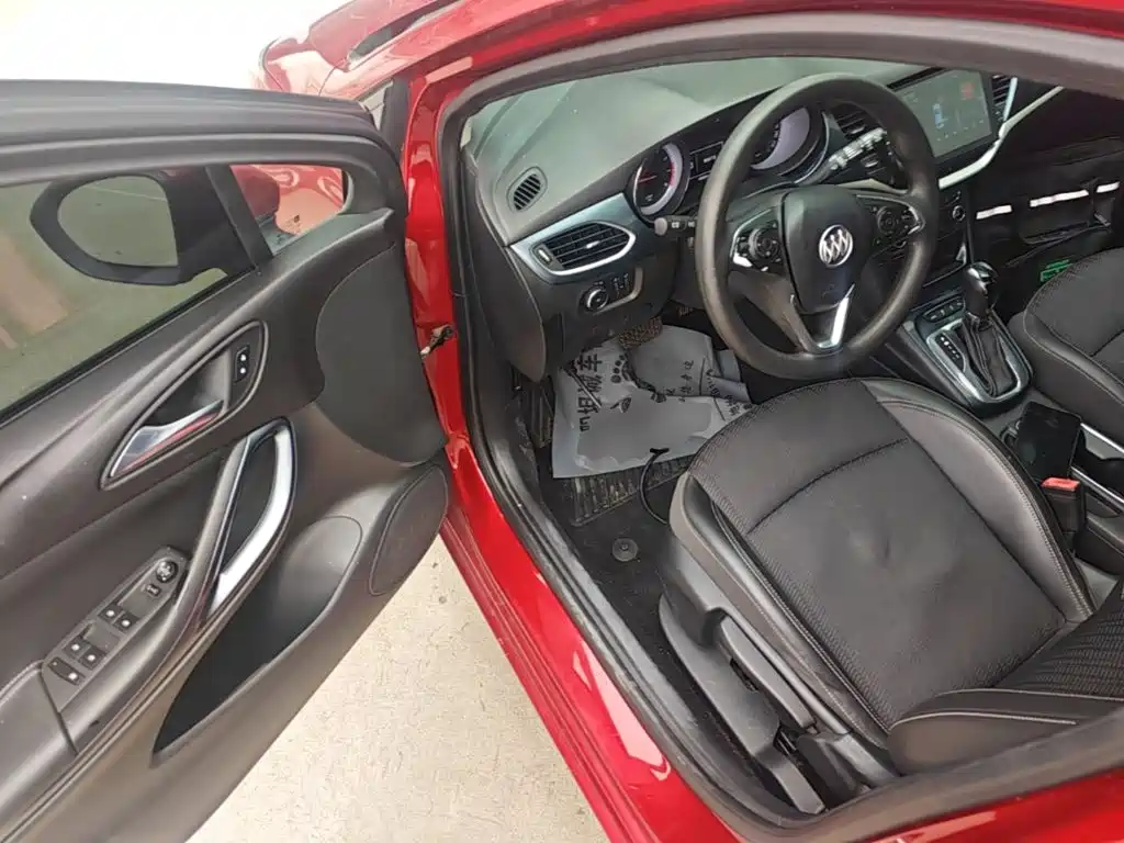 Buick Verano — миниатюра 12