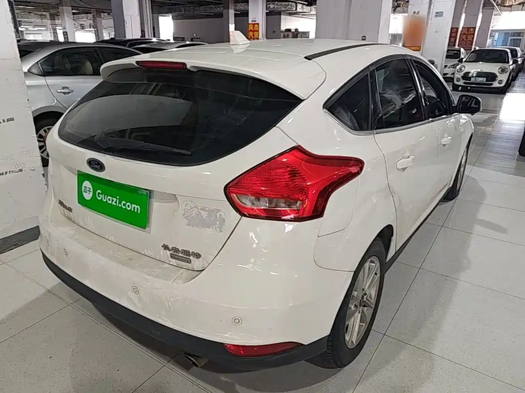 Ford Focus — миниатюра 7
