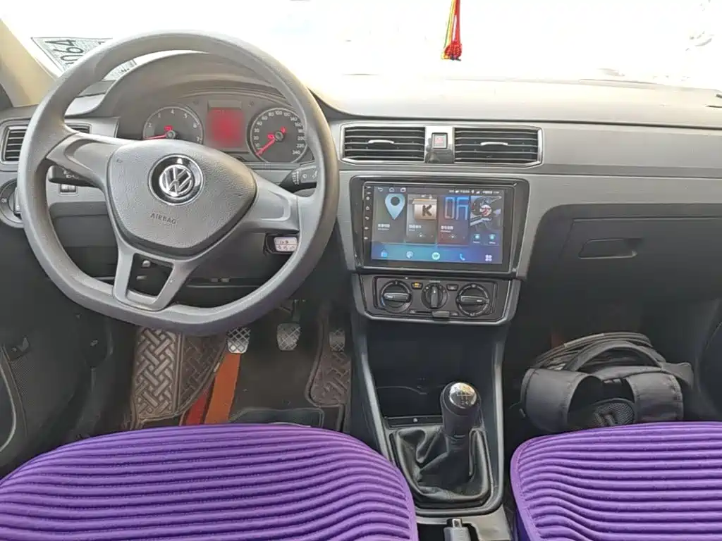 Volkswagen Santana — миниатюра 10