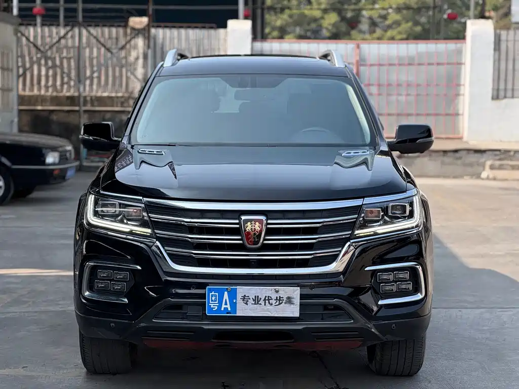 ROEWE RX8