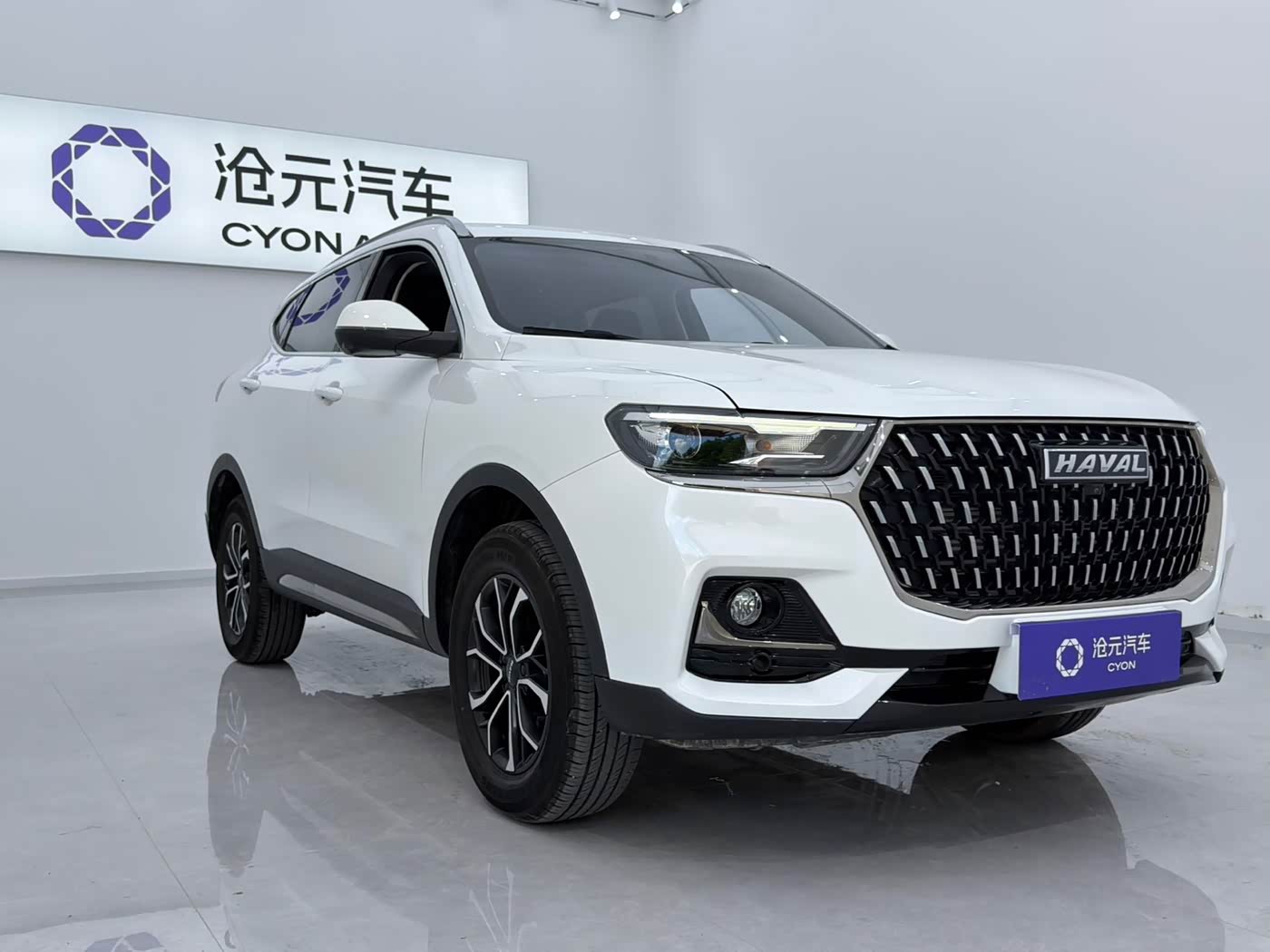 Haval Haval H6 1.5 л 2023 г. Белый, пробег 8500 км