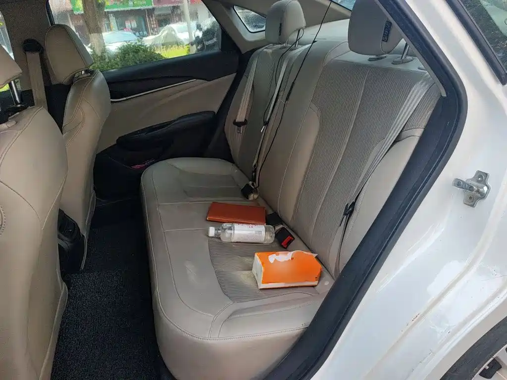 Buick Excelle — миниатюра 18