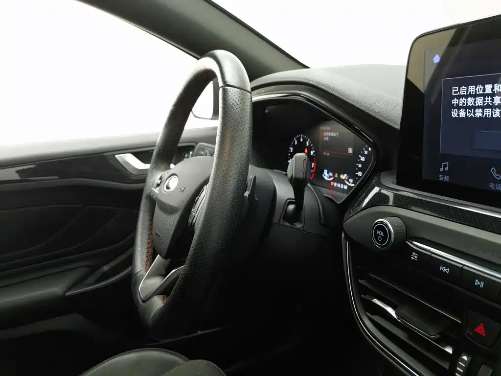 Ford Focus — миниатюра 22