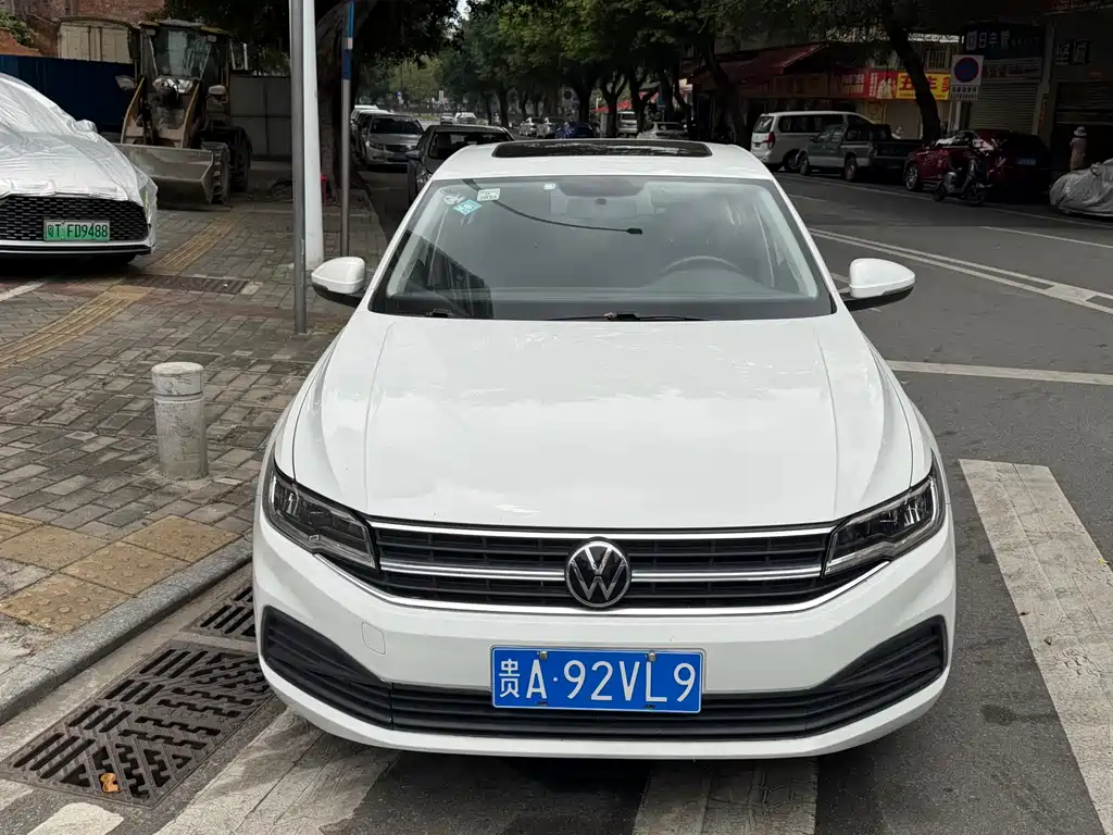 Volkswagen Bora — миниатюра 2