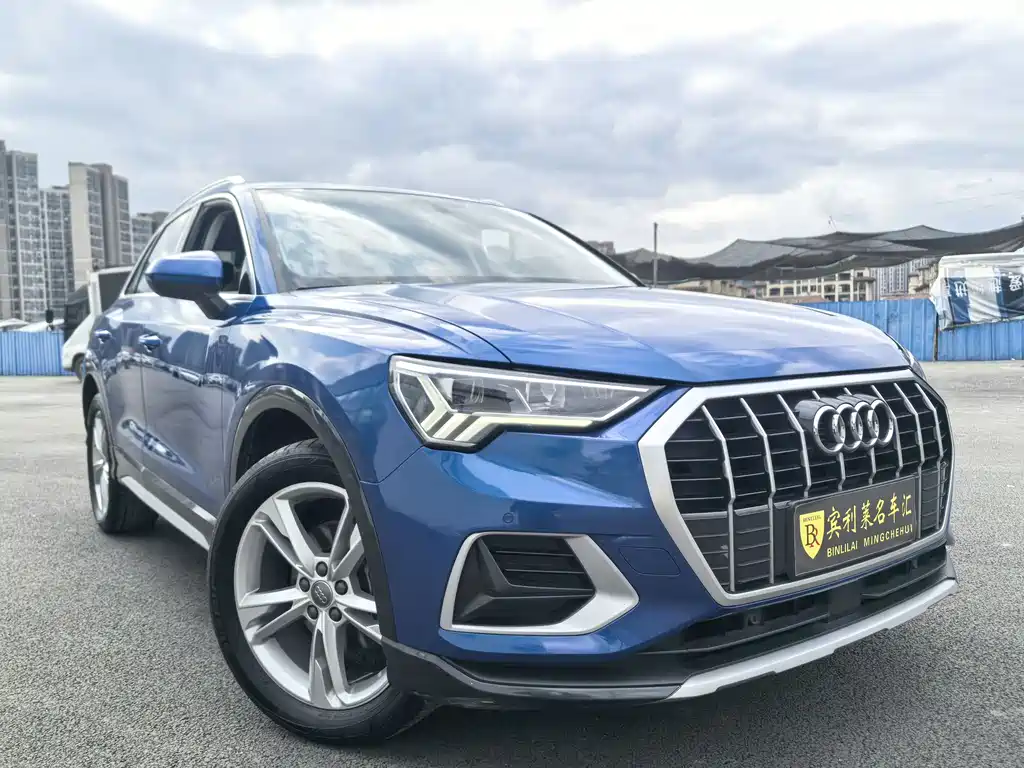Audi Q3 - фото 2