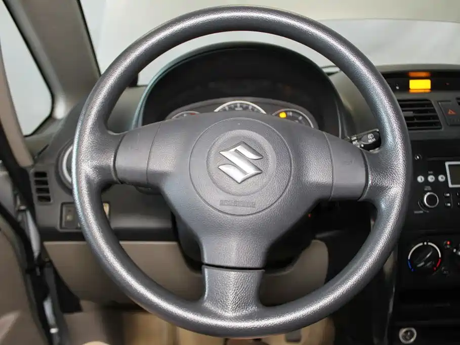 Suzuki SX4 — миниатюра 10