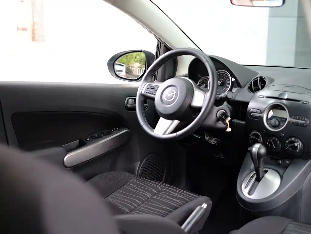 Mazda 2 Dazzle Dynamic 1.5L Auto Luxury Edition, фото 42