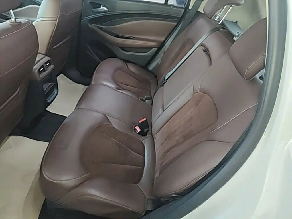 Buick Envision Plus — миниатюра 17