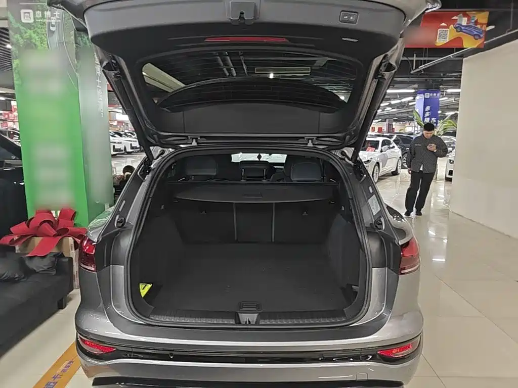 Audi Q6L e-tron — миниатюра 19