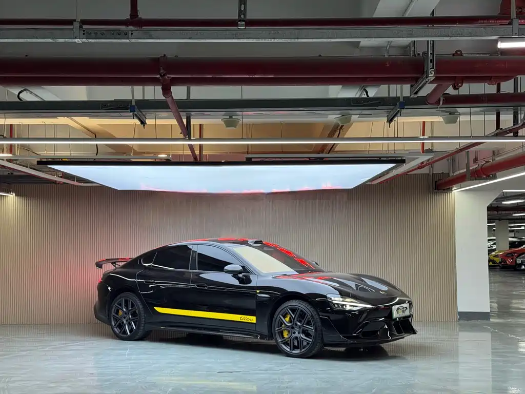 XIAOMI CAR XIAOMI SU7 ULTRA