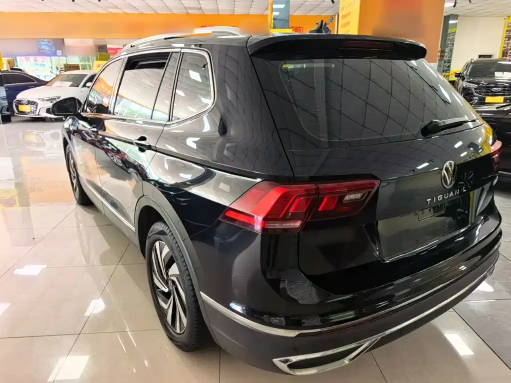 Volkswagen Tiguan L — миниатюра 5