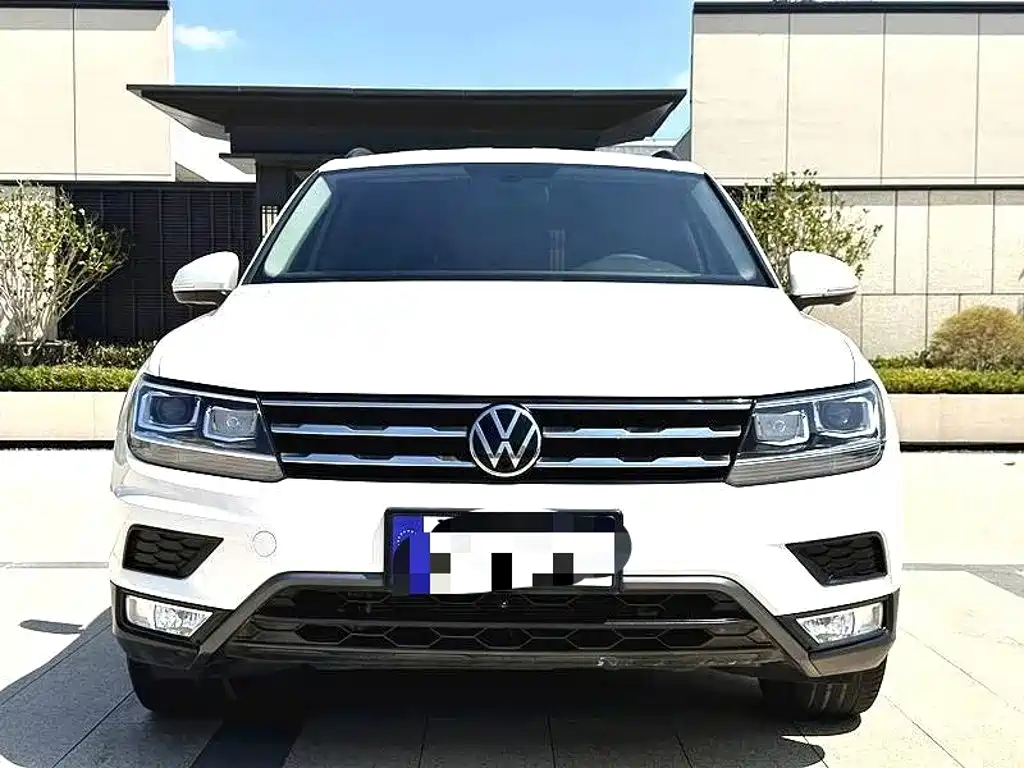 Volkswagen Tiguan L — миниатюра 2