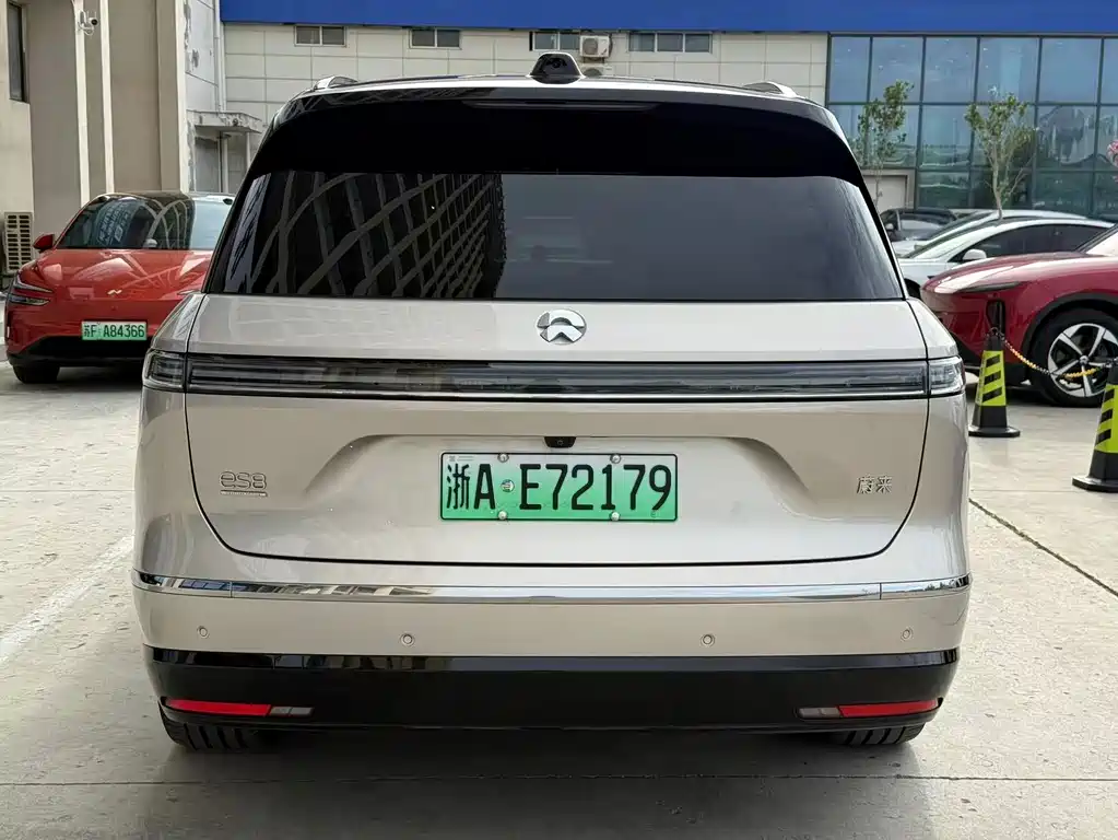 NIO ES8 — миниатюра 19