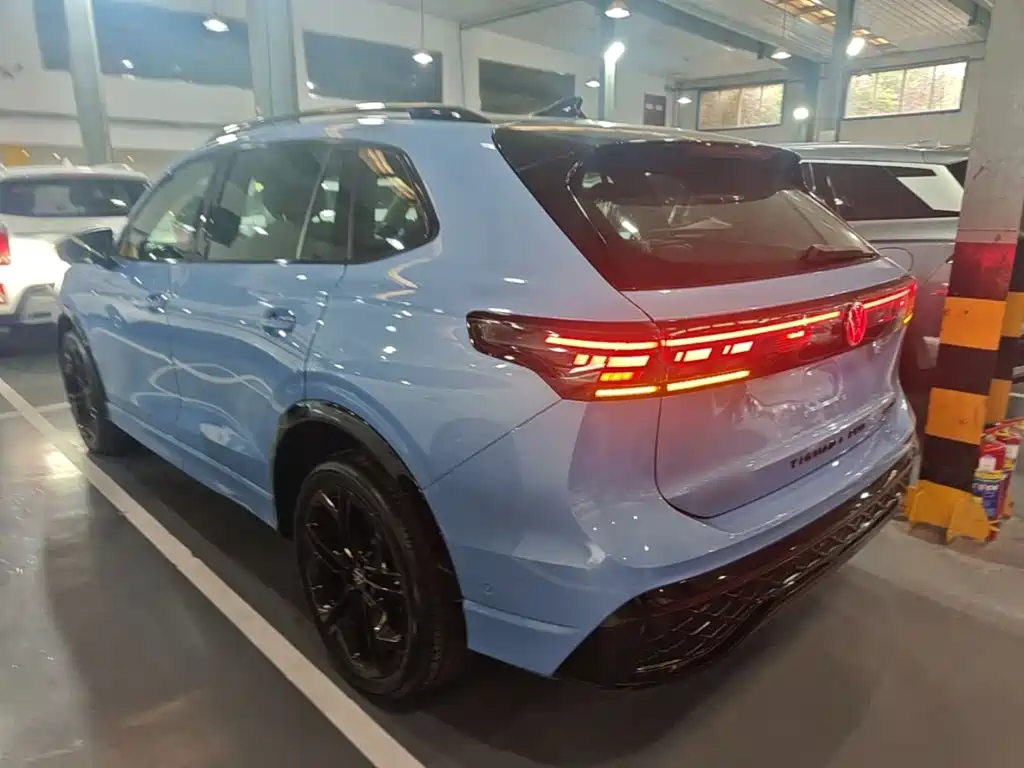 Volkswagen Tiguan L — миниатюра 5