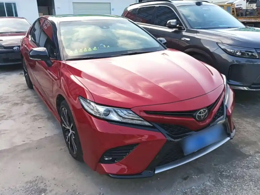 Toyota Camry — миниатюра 4