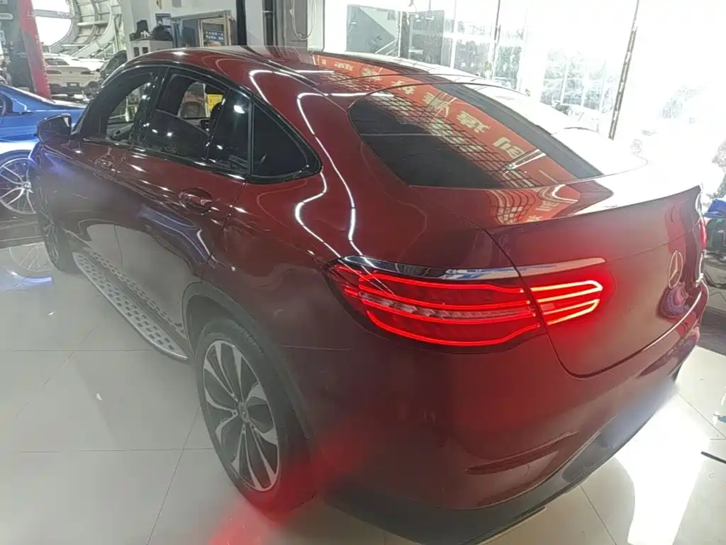 Mercedes-Benz GLC 2017 GLC 260 4MATIC SUV