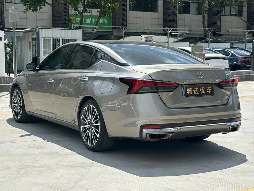 Nissan Teana — миниатюра 6