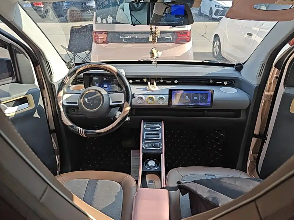 Wuling MINIEV — миниатюра 10