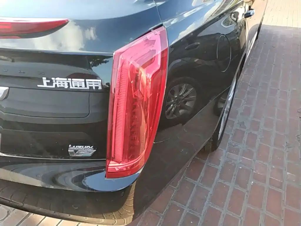 Cadillac XTS — миниатюра 8