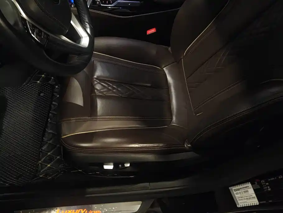 BMW 5 Series — миниатюра 9